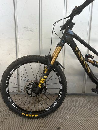 Canyon Torque CF 9.0 2022