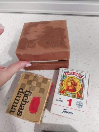 Juego de mesa cartas y dados