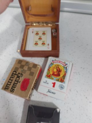 Juego de mesa cartas y dados