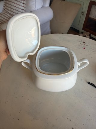 Sopera Vohenstrauss Porcelana Dorada