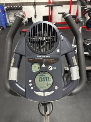 Bicicleta Estática ProForm y Elíptica Mycron c180