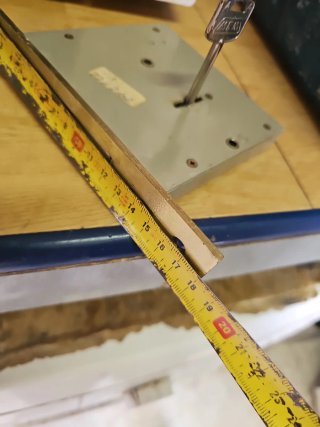 Cerradura MCM latón con llave y placa