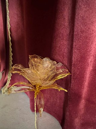 Rosa de resina artesanal para tamaño natural
