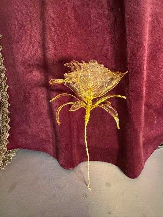 Rosa de resina artesanal para tamaño natural