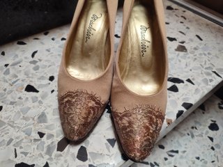 Zapatos y Clutch Madrina Beige/Dorado