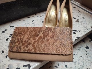 Zapatos y Clutch Madrina Beige/Dorado