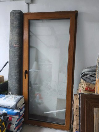 Puerta balconera y ventana PVC practicables, roble