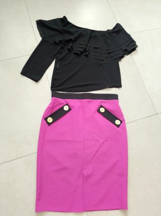 Top negro elegante con volantes