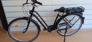 Bicicleta Eléctrica B Twin Elops Negra