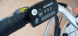 Bicicleta Eléctrica B Twin Elops Negra