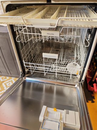 Lavavajillas Miele Active Plus 400€