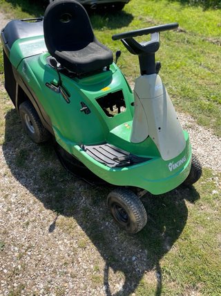 Tractor cortacésped Viking 15,5 CV