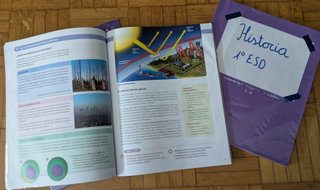 Lote de libros de texto de 1 ESO IES Ordoño II