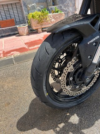 Kawasaki Z900 Negra/Morada
