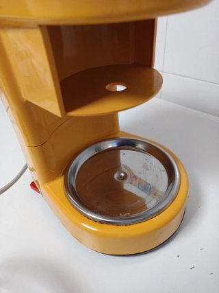 Cafetera Magefesa Retro Amarilla