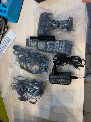 KCR TV Digital Portátil DVB-T2,14.0 Pulgadas LCD