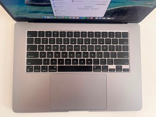 MacBook Air M2 15" 16GB 1TB 86% Batería