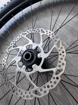 Rueda 29 15x110 KTM Regalo dos mas cubiertas