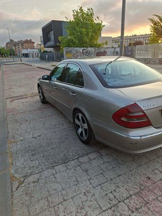 Mercedes-Benz Clase E 2004