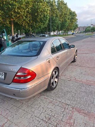 Mercedes-Benz Clase E 2004