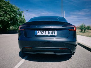 Tesla Model 3 2024
