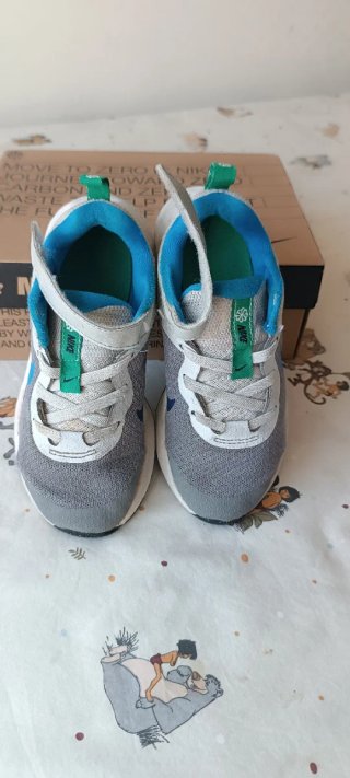 Zapatillas Nike niño talla 28