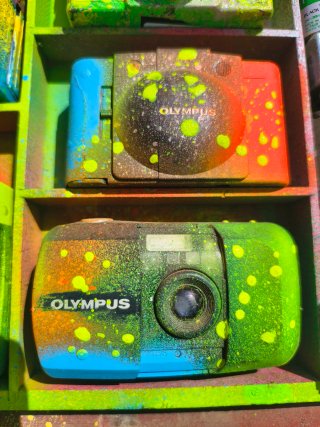 Quadro decorativo con fotocamere analogiche e carrelli
