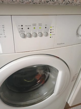 Lavadora Zanussi Essential ZWF 3100