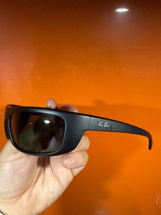 Gafas de sol Ray-Ban negras originales 100%.