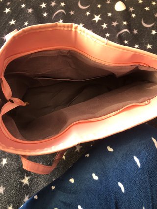 Bolso rosa mediano con monograma
