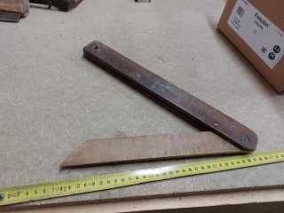 Falsa escuadra antigua de madera