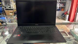 Portátil MSI Ryzen 5 16GB RAM 512GB SSD