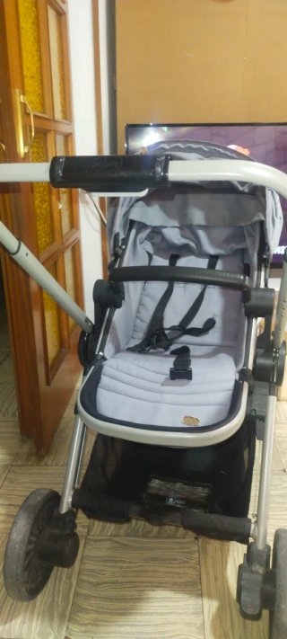 Cochecito bebé Chicco gris