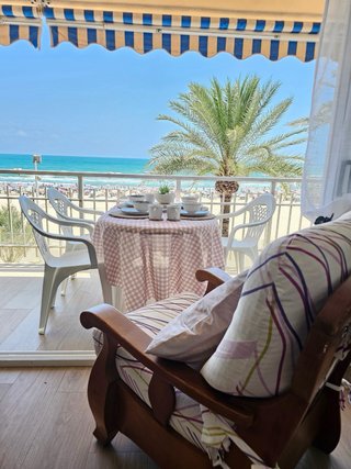 Apartamento en la playa de cullera frente al mar