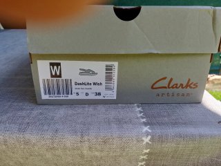 Sandalias Clarks Marrones Me kedan grandes