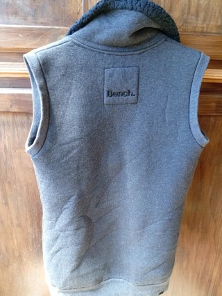 Cardigan smanicato donna Bench grigio