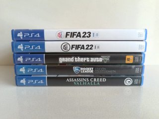 Lote 5 Juegos para PS4: FIFA 23,FIFA 22,GTA V, AC