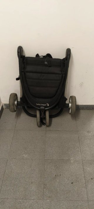 Silla de paseo Baby Jogger negra