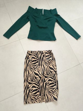 Top verde escote Bardot manga larga