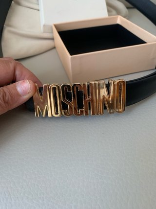 Cinturón Moschino Negro Hebilla Dorada Talla 110