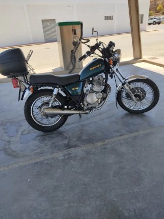 Suzuki GN250 Manual