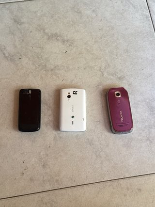 Tecnología Vintage: 2 Cargadores,3 Móviles, cascos