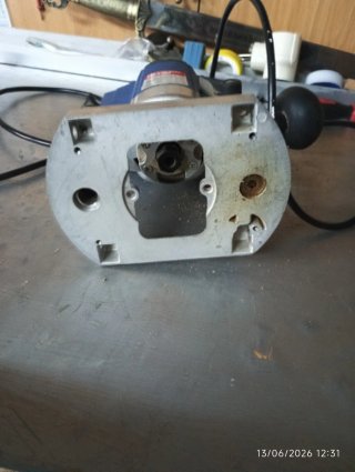 Fresadora POWER PLUS POW162X