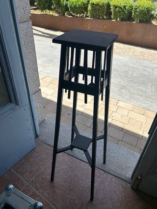 Porta plantas negro alto