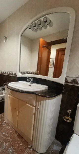 Mueble de baño moderno