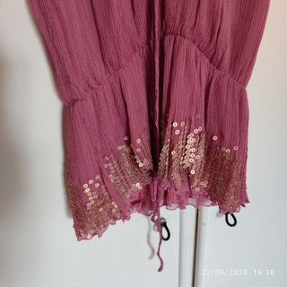 Top Divina rosa con paillettes oro T.S