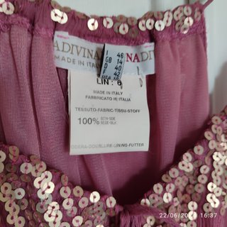 Top Divina rosa con paillettes oro T.S