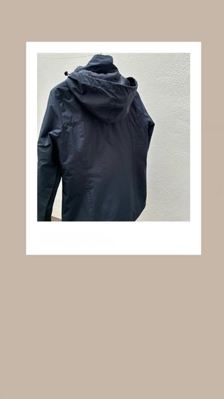 Chaqueta técnica gris