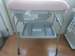 Bañera con cambiador para bebés