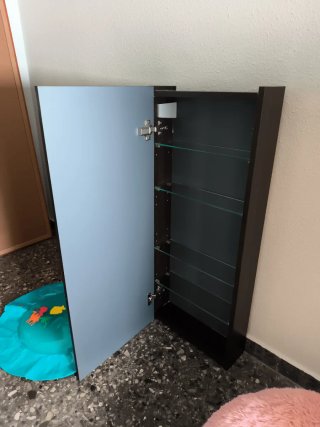 Mueble de baño de madera
